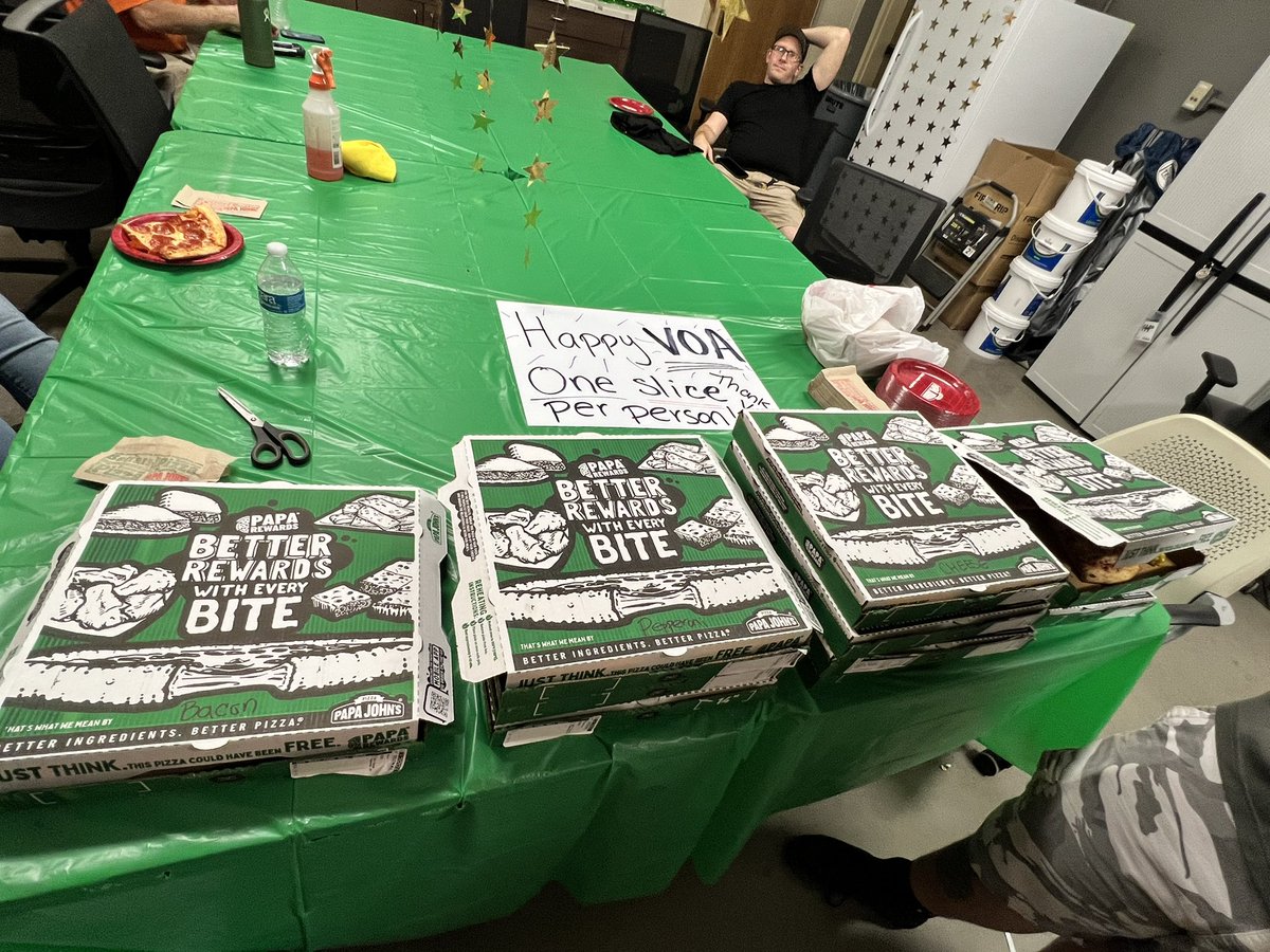 alyssaholko's tweet photo. We are ready for VOA here at Ross Park Home Depot #4159. Starting off the week with a pizza party! 🍕 ending the survey with a raffle! We love our associates! https://t.co/LPr4XA0KVx