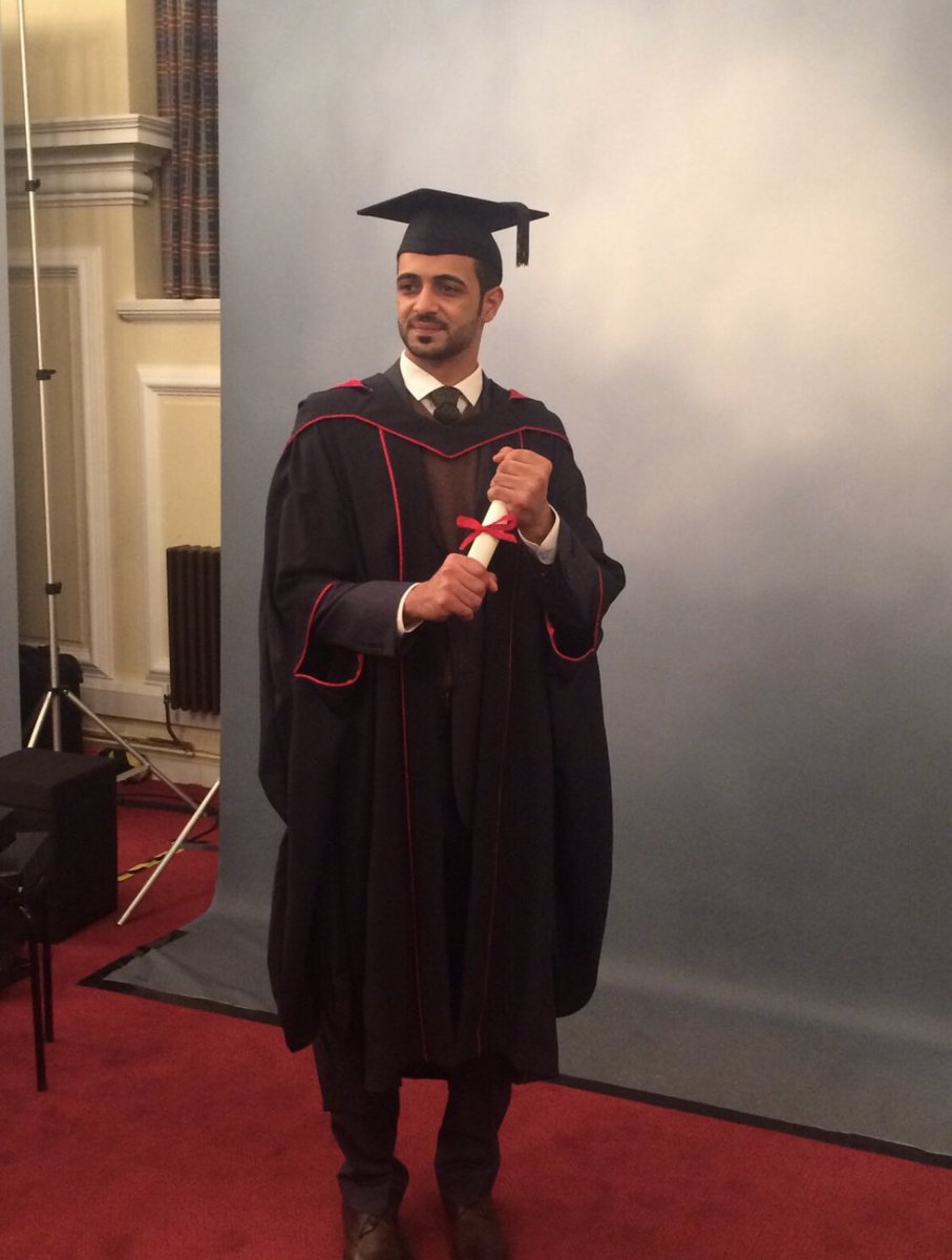 mghonaim20's tweet photo. 🎓🎉

الحمدلله الذي بنعمته تتم الصالحات.
بفضل الله ومنته مُنحت اليوم درجة الدكتوراه في الهندسة الكهربائية من جامعة نيوكاسل في بريطانيا. حُلم طال انتظاره بعد فترة ابتعاث دامت لمدة ١٢ سنة. 

الشكر لله اولا ثم لوالّدي الغالين ولعائلتي. 
للوطن الغالي الفضل الكبير بعد الله 🇸🇦 https://t.co/mHywqvkJ3G