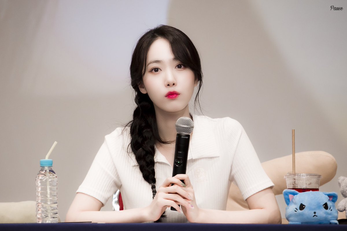 220709 신비
말랑말랑 ㅎ
#비비지 #신비 #VIVIZ #SINB