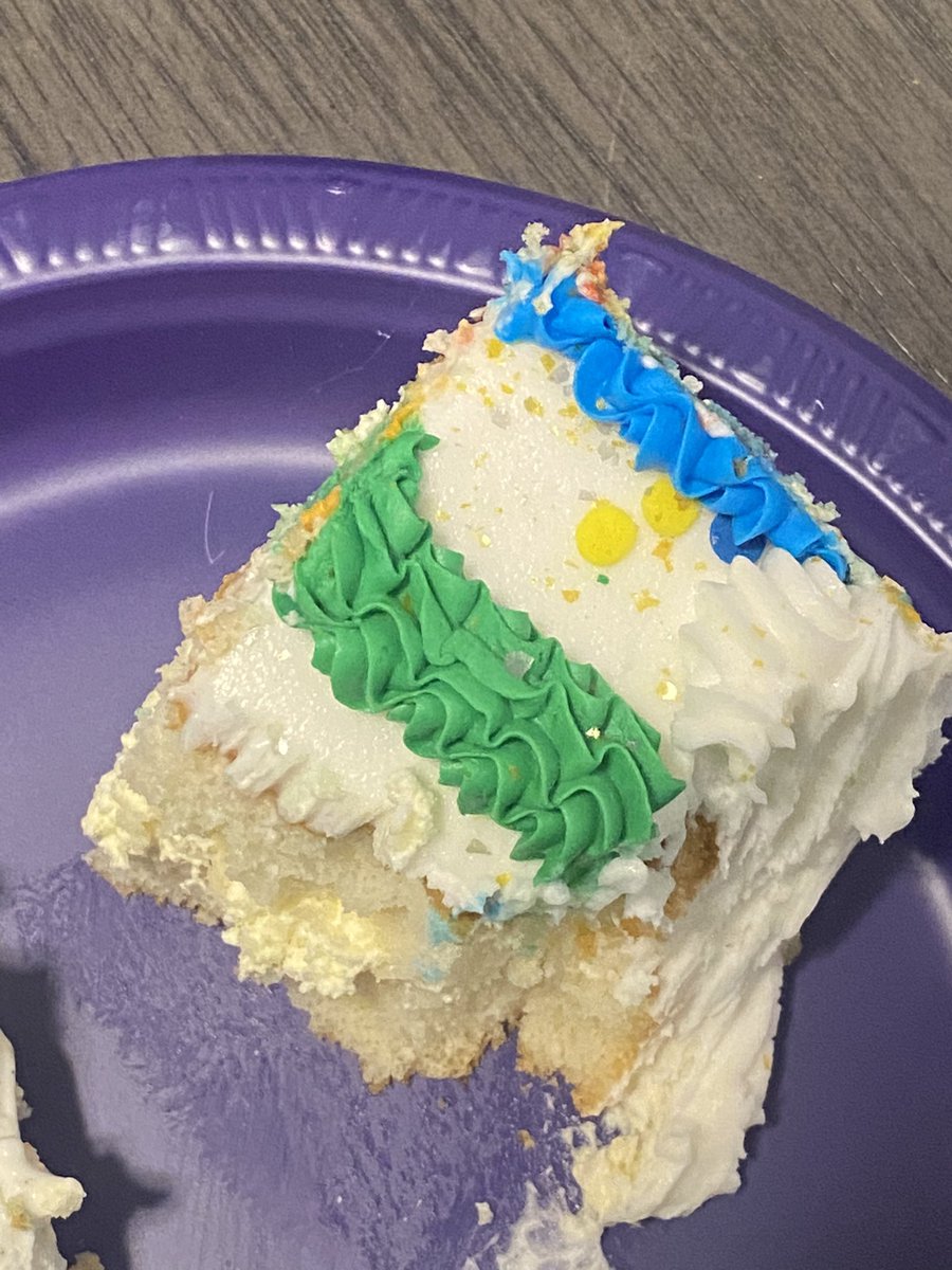 HELP

THE GREN AND BLU GOT IN MY HOSUE