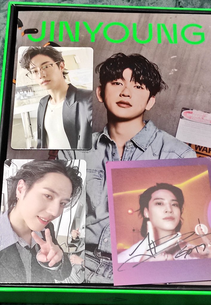 Ujing1122's tweet photo. GUSTO MO YUNG DUPLICATE ALBUM NA NGA DUPLICATE PULLS PA HAHAHAHAHAH 

YES MARK TUAN UWING UWI KA LOVE? HAHAHAHA 

SHOUTOUT DIN SAYO LIM JAEBEOM NA TRIPLE POLA MO NA PULL KO HAHAHAHAHA SIPAG KA DYARN? 

#GOT7EP #NANANA #MarkTuan #YUGYEOM #MARK #JAYB #Jinyoung https://t.co/k2RYIAHMqh