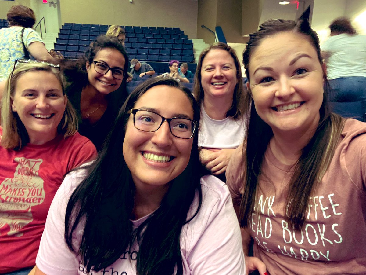 CondonsClass's tweet photo. Day 1 of the #summerseries #TotalLeeRad @SDLCPD_dept #PantherPride @Alex_Gonzalez3 @SpringCreekES https://t.co/UxEtBg25sF