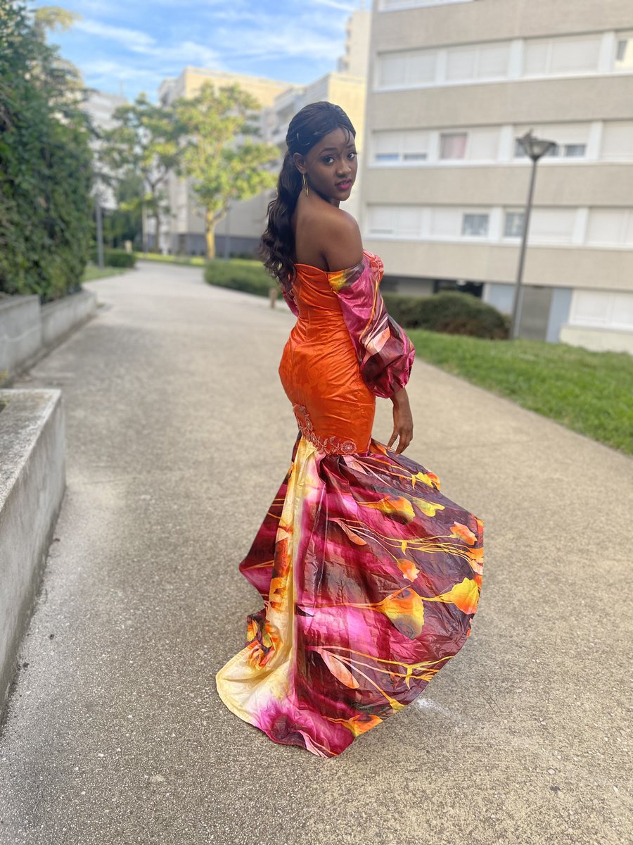 SaranMagass's tweet photo. The Toure’S svp 🥰

#SiguiriDonkin2k22
#GuineaDonkin2k22 https://t.co/jr2Qhe1b5n