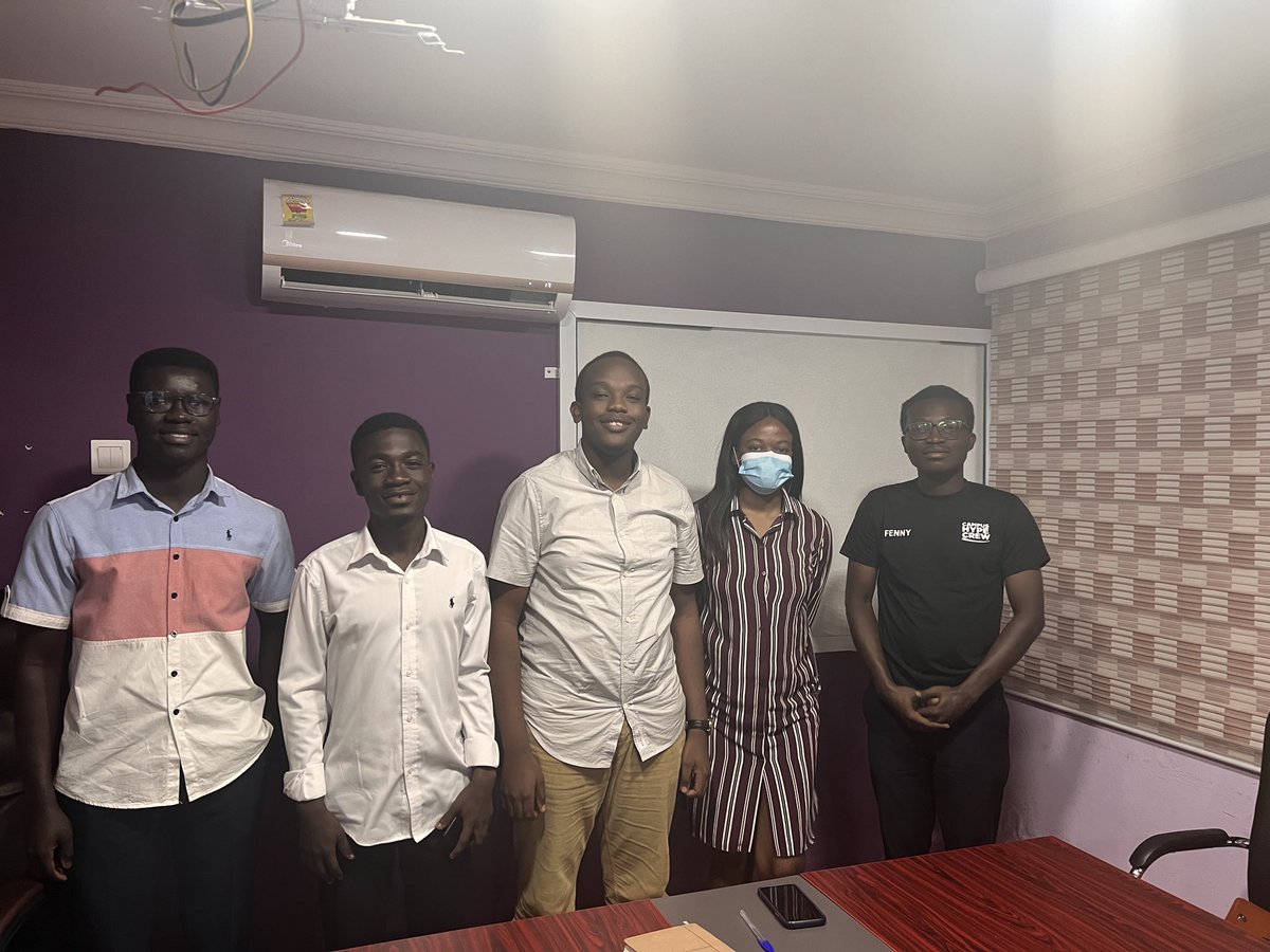 src_parliament's tweet photo. Over the weekend, the Speaker, Rt. Hon. Andrew Anokye met with the Speakers of the various College senates.
The purpose of the meeting was to help strengthen legislation at the various Colleges as well as help enhance public participation in Parliamentary business.
#13thHouse https://t.co/ZmNqpgsEWz