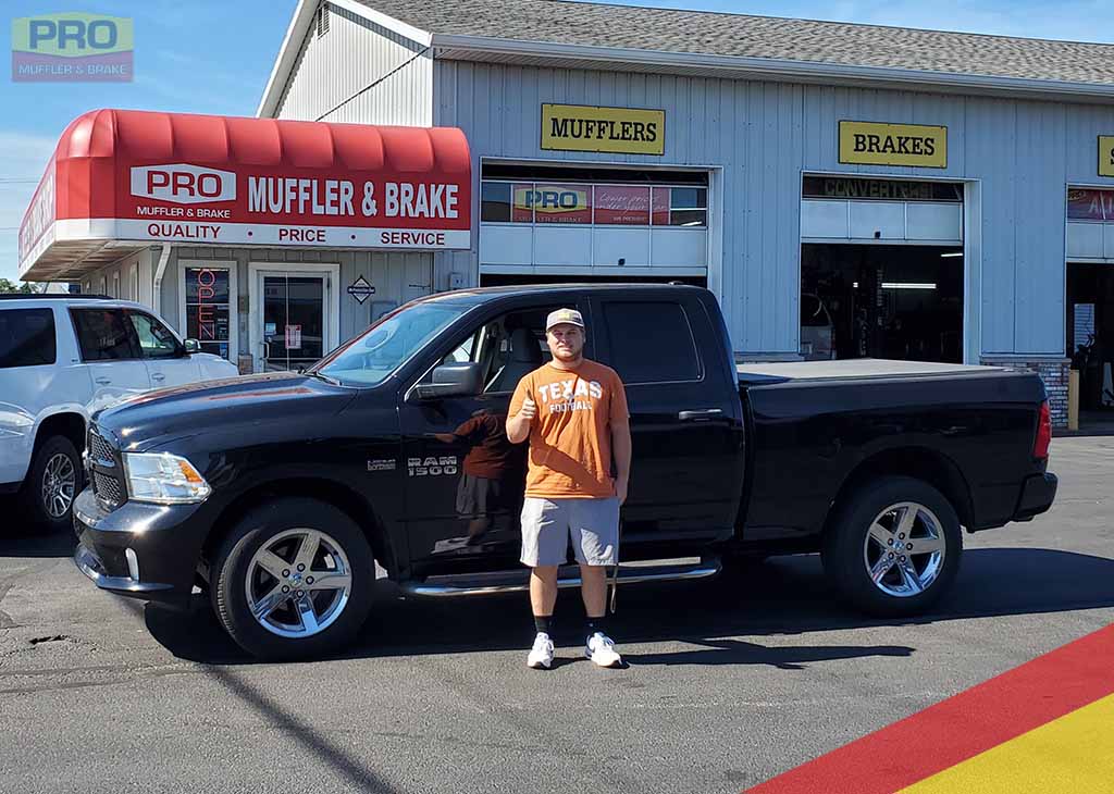 ProMufflerBrake's tweet photo. Dillon, thank you for letting the team at #ProMufflerAndBrake put a new #muffler on your #Hemi. Your truck sounds awesome!
See more #happyclients here: https://t.co/2SULvuUu5E
#bentonharbor #stjoe #swmichigan #exhaust #mufflershop https://t.co/YnWP8Y20XK