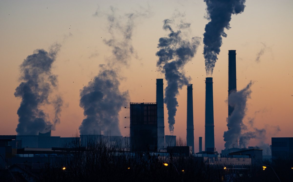 TerraPress's tweet photo. Please do not make #steam.

#coal #oil #nuclear #water #GlobalWarming #heat #greenhousegas 
Photo by Ella Ivanescu https://t.co/z1hiqg6tXS