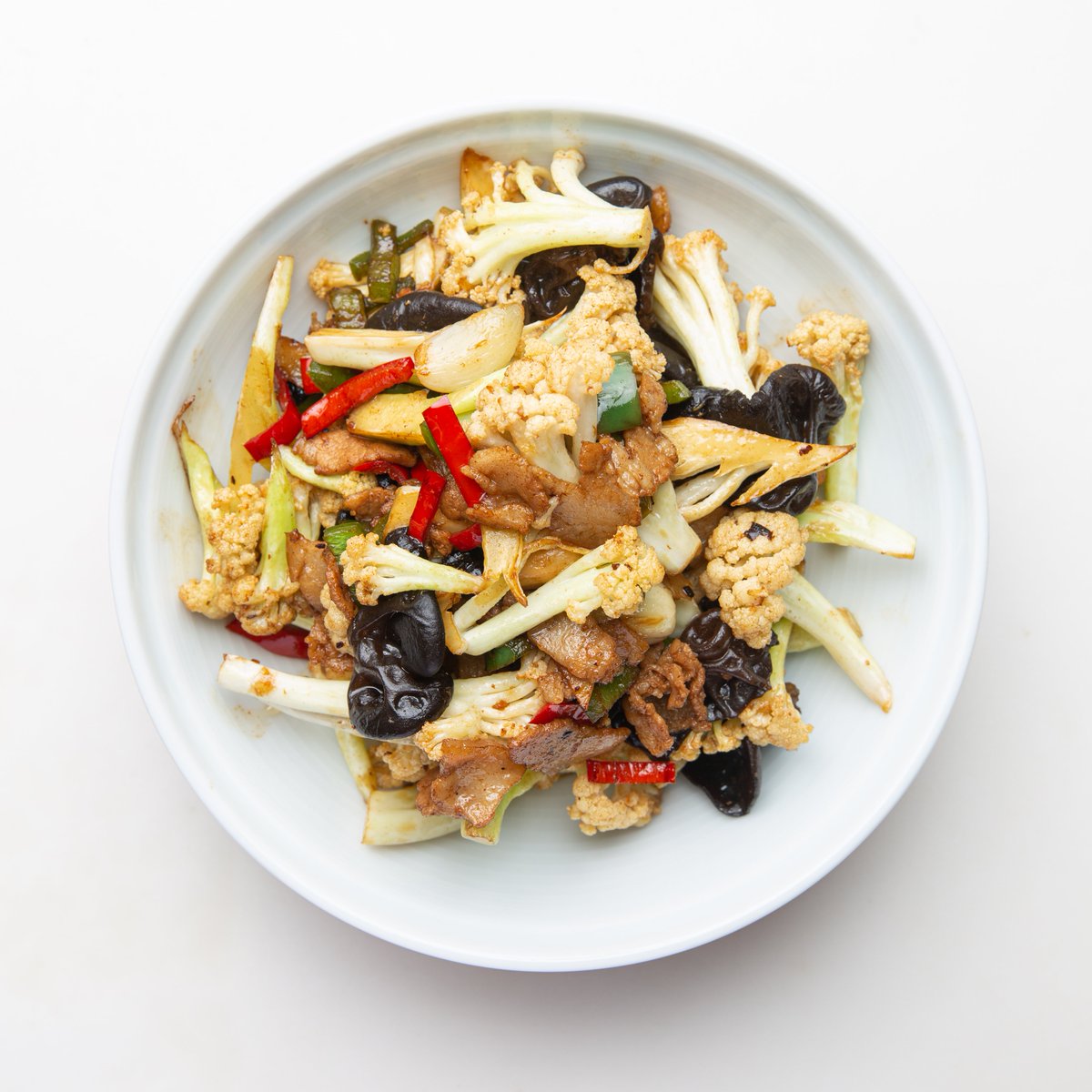 Short week is ending! Time to eat come to Bistro Na's and add some spice to your life with Chili Pork with Cauliflowers!