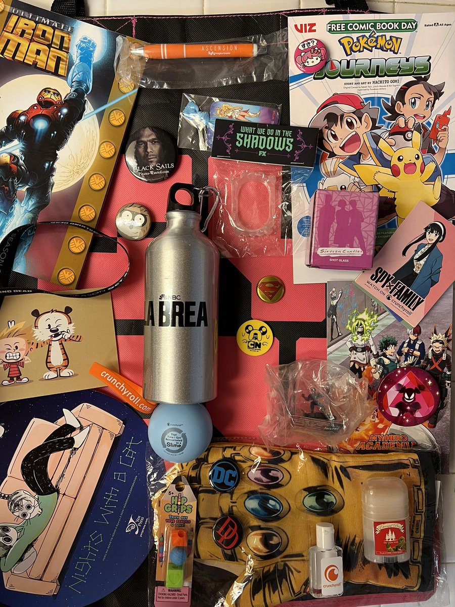 2022 Swag Bag for Ultimate Membership : r/Crunchyroll