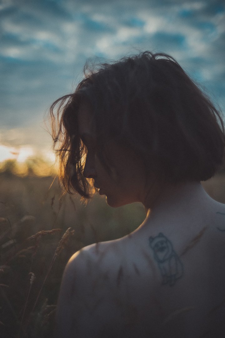 julianlozinski's tweet photo. Morning calmness
https://t.co/Zm90hG3Dyr

#Leica #model #sunrise #fineartnude https://t.co/aFhKyx6cxV
