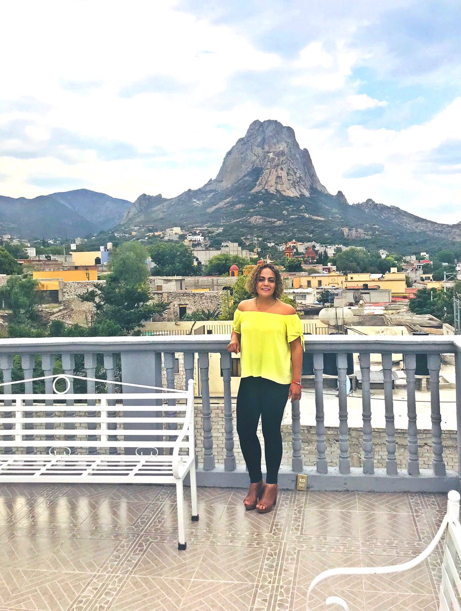 GV_Maris's tweet photo. Así mi mejores días en Peña de Bernal  #PenaDeBernal desde Hotel Don Porfirio https://t.co/ws6s2E9qJJ