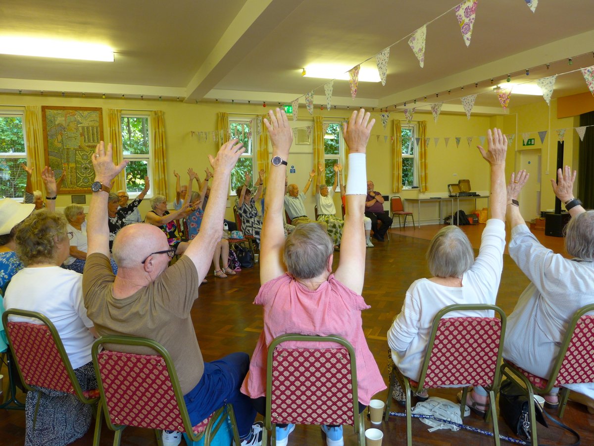 WarmToastyClub's tweet photo. Thank you gang for coming out to a lovely #MemoryAfternoon in Shrub End today
Thanks to Karen @DanceNetEssex @Snippetcuts Nel @ParkandRideUK & Dawn, Sam, Lucy & Dave for all the help. Plus Dave & Florence got up and did a song each too @TNLComFund @TNLUK @LottoGoodCauses https://t.co/a743Am3gWm