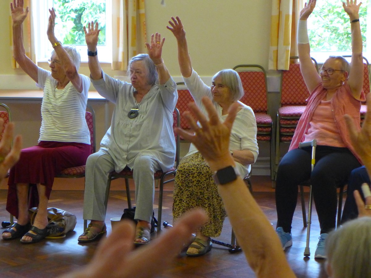 WarmToastyClub's tweet photo. Thank you gang for coming out to a lovely #MemoryAfternoon in Shrub End today
Thanks to Karen @DanceNetEssex @Snippetcuts Nel @ParkandRideUK & Dawn, Sam, Lucy & Dave for all the help. Plus Dave & Florence got up and did a song each too @TNLComFund @TNLUK @LottoGoodCauses https://t.co/a743Am3gWm