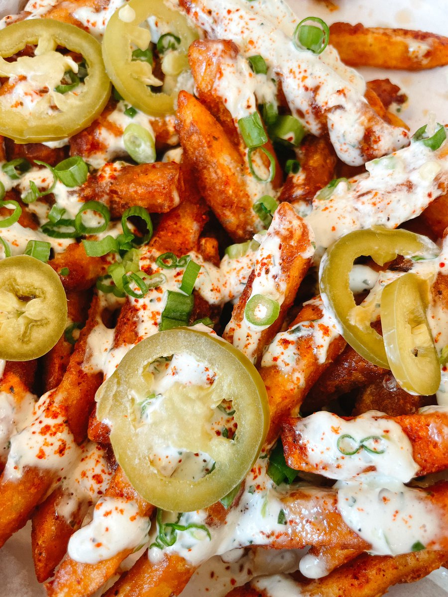 mikesmith187's tweet image. The fried chicken banh mi from @CapheRoasters is not from this Earth.