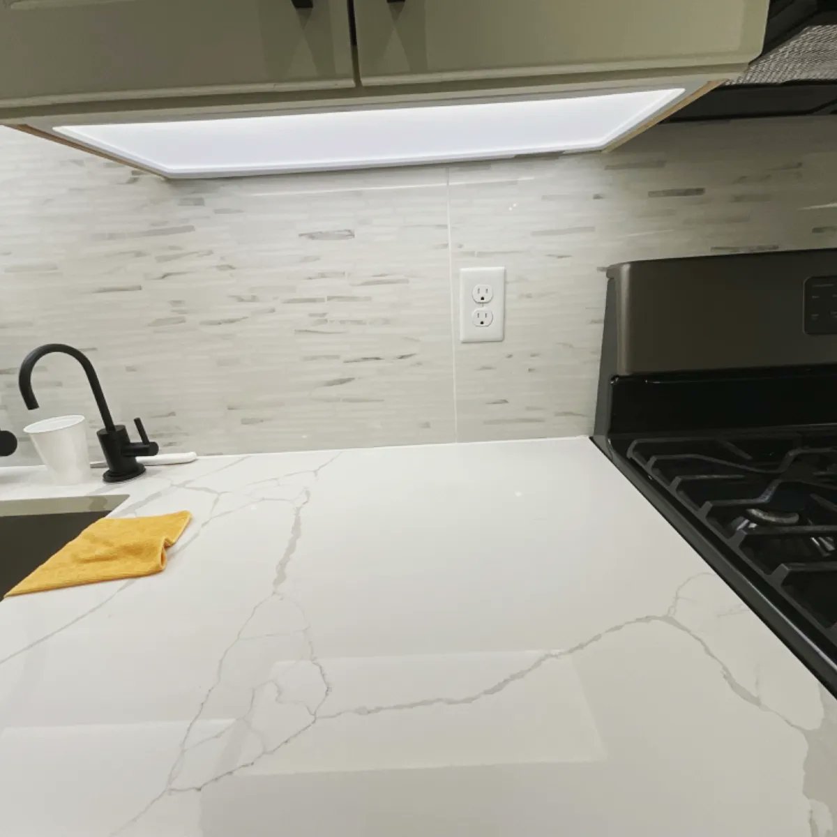 asterisk_lights's tweet photo. Insetta.

Looking good.

#CustomerImage

Thank you Baruch.

If you have Insetta undercabinet lighting, and you love your lighting as much as Baruch and his wife do, please help spread the word. Post pictures with the #Insetta hashtag, and send us pictures so we can post it too. https://t.co/R0FOrbmvk9