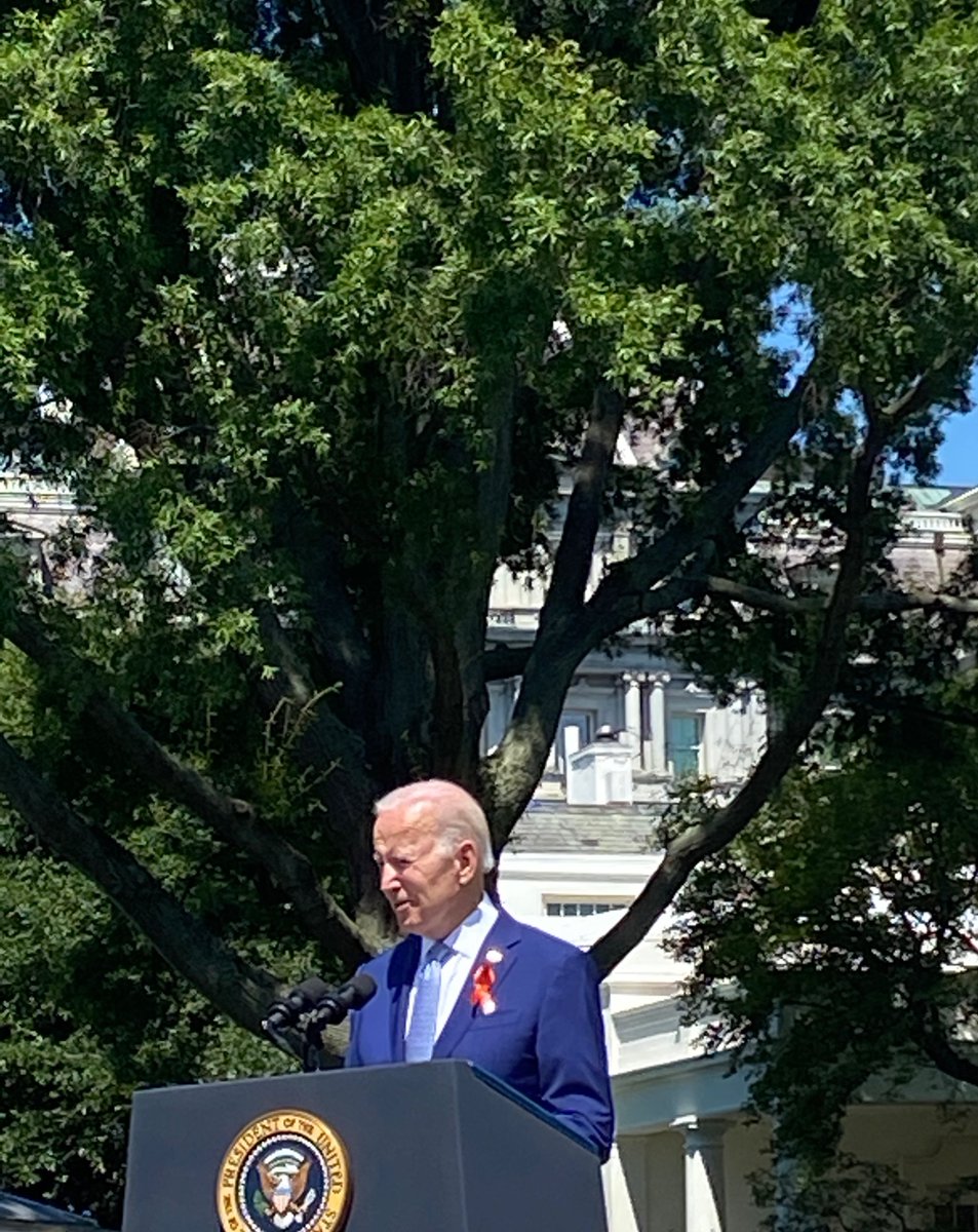 Honored to join @POTUS and victims of gun violence from #Colorado and beyond at the White House today to commemorate the enactment of the #SaferCommunitiesAct.

Today and every day, we recommit ourselves to doing everything we can to #EndGunViolence in America.