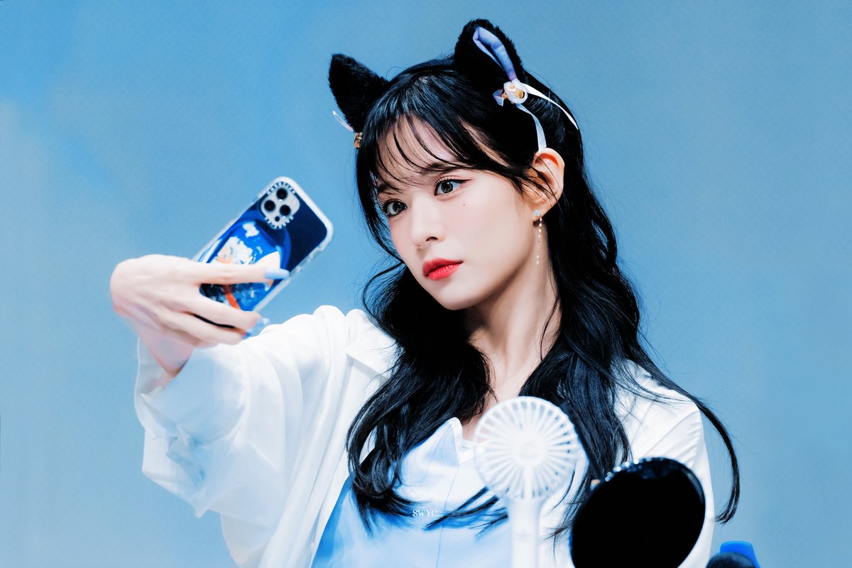 sw_chaeyoung's tweet photo. 220710 HQ

#프로미스나인  #이채영
#fromis_9 https://t.co/NgkDXgL2V1