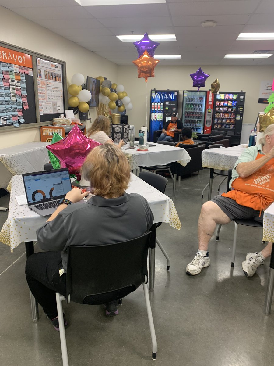 VOA Celebration Campaign Begins 7/11!!! Store 0386 Is Going For The Gold!!!