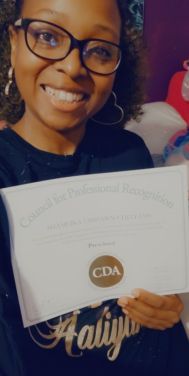 NatlHeadStart's tweet image. Woohoo! We have more great news!! Please join us in congratulating👏🙌 and celebrating 🎉🥳 Shameika as the newest completer of The Academy's CDA® credential!
Thank you Shameika for your hard work and dedication to #ECE! @cdacouncil @CCPS_Headstart