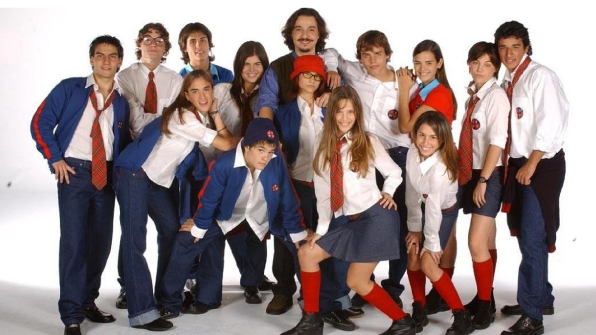 telenovela_es's tweet photo. La encuesta definitiva ✨ elige tu team ✨
🔁 Rebelde
❤️ Rebelde Way

#rebelde #rebeldeway #felizlunes https://t.co/KVGrgVraUU