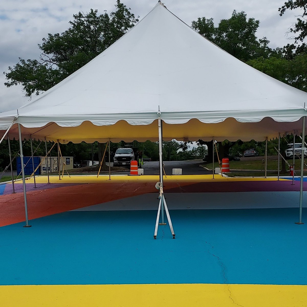 EventQuip's tweet photo. π It's impossible not to be happy at a SIG- Susquehanna Summer Happy Hour πͺ πΊ
.
#1Day1Event1Chance #HappyHour #Tents #TentRentals #EventRentals #Philly #EventProfs #Events #Summer #EventQuip #TentProfs #LifeatSIG https://t.co/PU41Ggrx2W