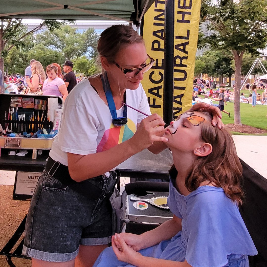 myriadgardens's tweet photo. #SONICSummerMovies Wednesday, Jurassic Park. Fun starts 7:30pm. Film 9pm

FOOD @OhMyGogi_OKC,  @BrownsKitchenOk, Psycho Taco, @JustDessertsOKC, @SasquatchOKC, Oklahoma Kettlecorn, JStew’s Ice Cube
FACE PAINTING by @KaleidoscopeOkc 

https://t.co/Q6alo0Jgmx https://t.co/P2KQZbRqPS