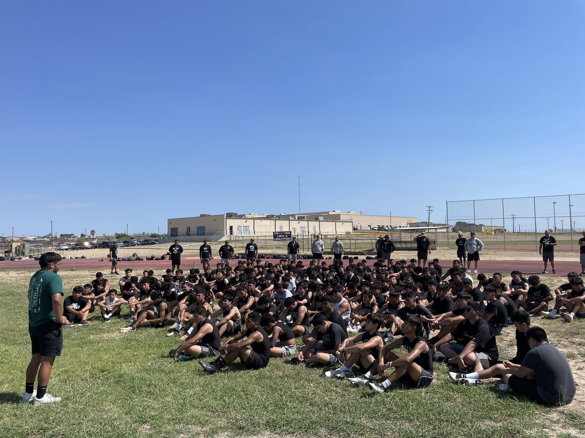 Coach Villasenor tweet media