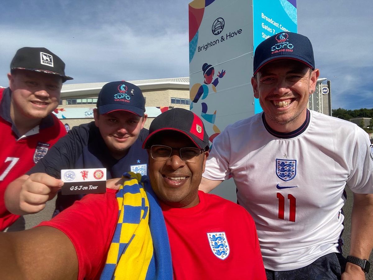 #WEURO2022   at the seaside… don’t mind if we do ⚽️🏴󠁧󠁢󠁥󠁮󠁧󠁿 #Lionesses   @Lionesses @weuro2022 🏆