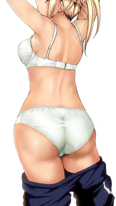 尻 