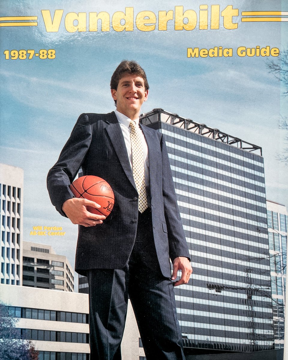 VandyMBB's tweet photo. S/O @Will_Perdue32 

⚓️ 1988 SEC Player of the Year
⚓️ 1988 Sweet 16 
⚓️ NBA First Round pick
⚓️ 4-time NBA Champion
⚓️ Vanderbilt Man

#AnchorDown https://t.co/9UWUCVLmGY