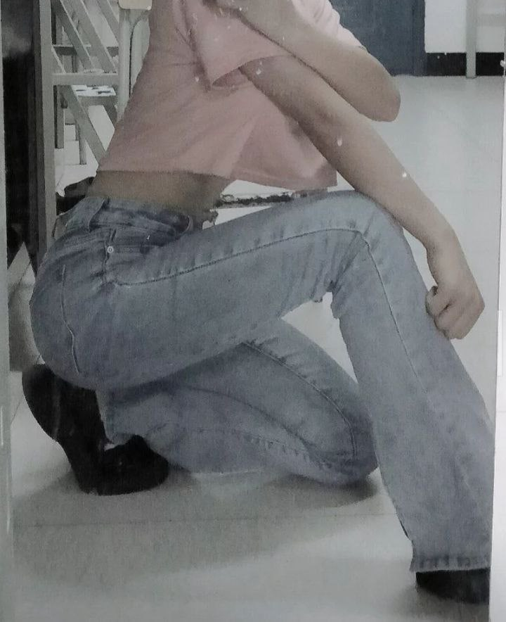 qisansiyi's tweet photo. 坐过出租车吧 你下车以后 司机会把空车的牌子立起来 你要明白 “空出来的位置 总要有人代替”. https://t.co/S9Hdv9bLV6
