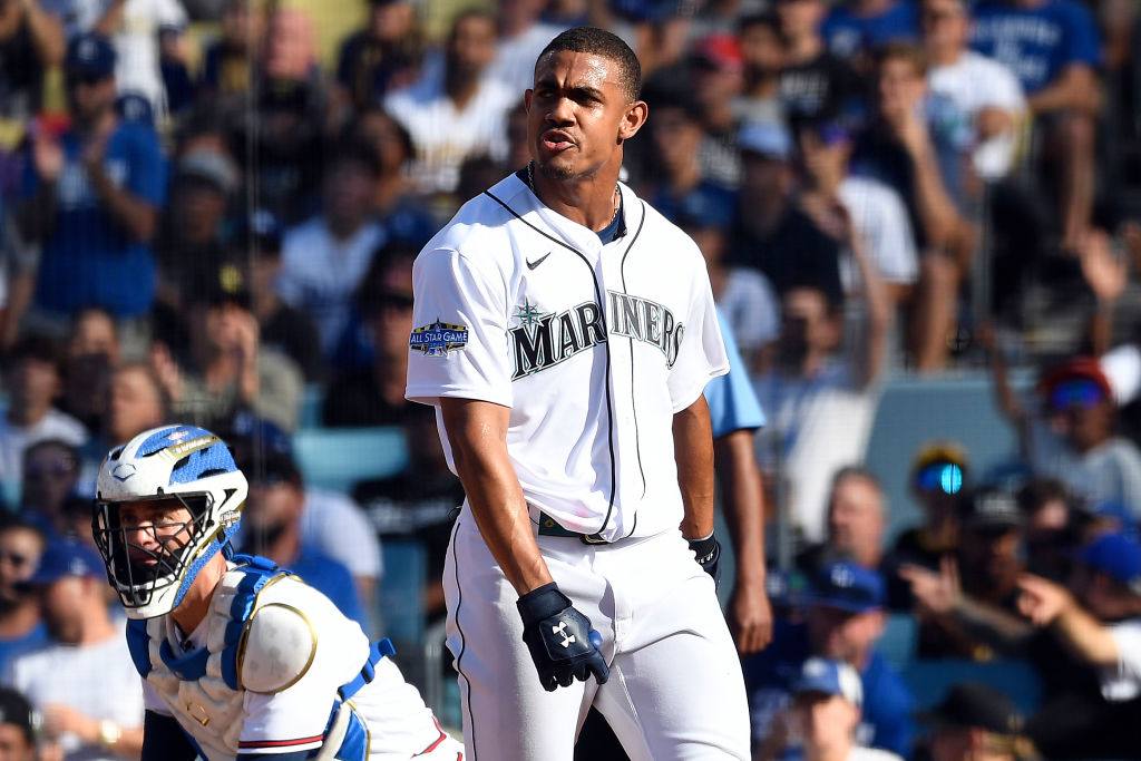 ESPNInsights's tweet photo. Julio Rodríguez had a total home run distance traveled of 33,573 feet at the Home Run Derby, the equivalent of 11,191 yards.

That distance would be good enough to become the Seahawks all-time leading rusher. A mark currently held by Shaun Alexander at 9,429 yards. https://t.co/a9v9UoeZTP
