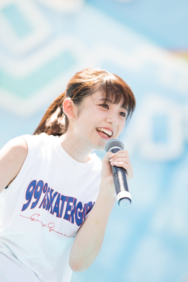 sRUCYC7DAMC1bGT's tweet photo. #ひなチャレ #DAYS19
~推しの呼び方~
【出会う前】
3周講座の可愛い子💞
【出会ってから】
雛歩ちゃんか雛歩かな🐣
写真は夏の野外LIVE🏖
雛歩ちゃんは夏が似合う🥰
#武田雛歩
#たけやま3・5 https://t.co/pSlHTWarHa