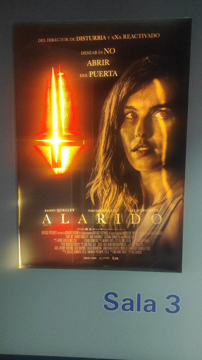 unpluggednewsmx's tweet photo. #Cine
Ya vimos #Alarido, la nueva película de #DJCaruso (#Disturbia, #xxxreactivado), protagonizada por #RaineyQualley, #VincentGallo y #JakeHorowitz que llega a cines el próximo jueves gracias a @ZimaEnt https://t.co/ZuTLnYTckD