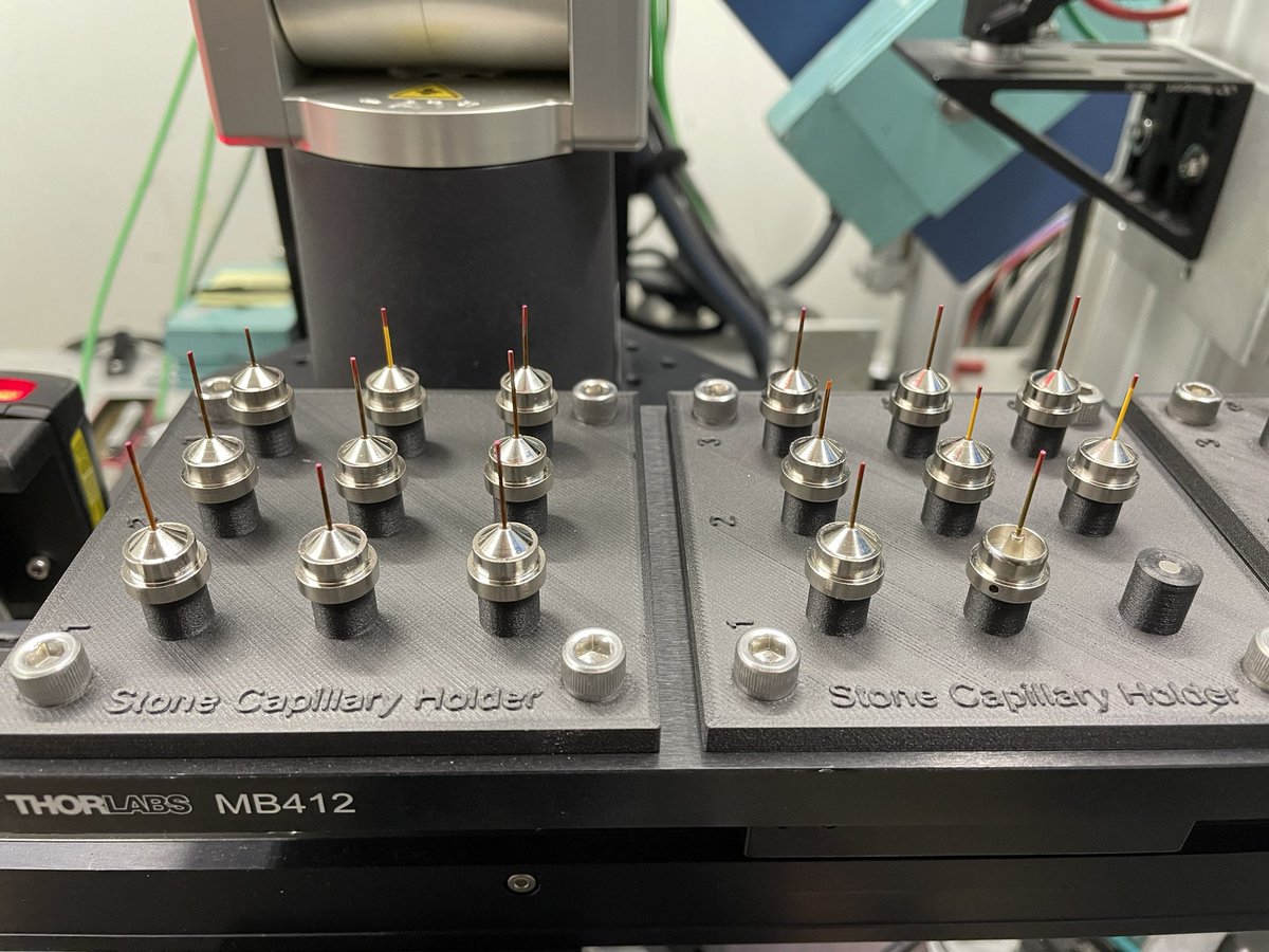 Stone_SSRL's tweet photo. Getting ready to start the last set of robot samples of the run! Squeezing in those last few user samples before giving the robot a nice long break until October. https://t.co/dZMVwH8Zua