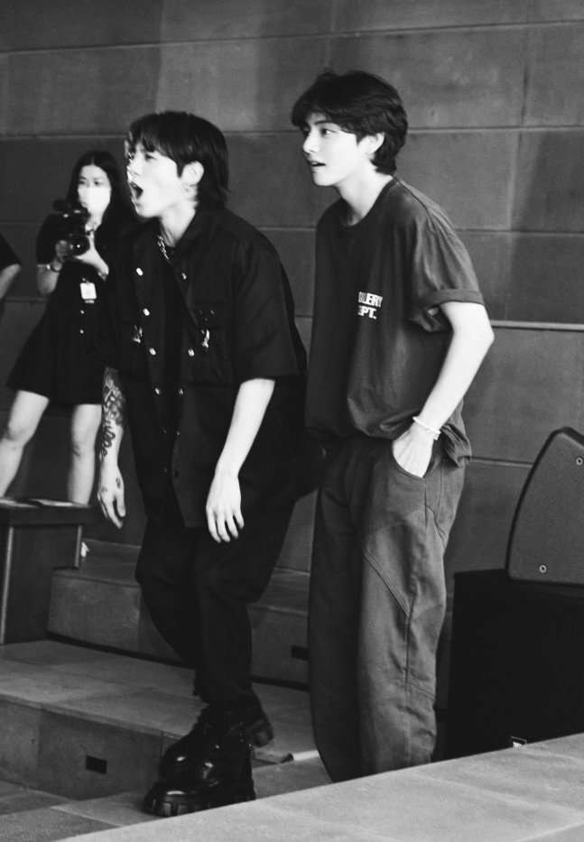 gukth's tweet photo. taekook 💜💜 https://t.co/vkRTrVHXDF