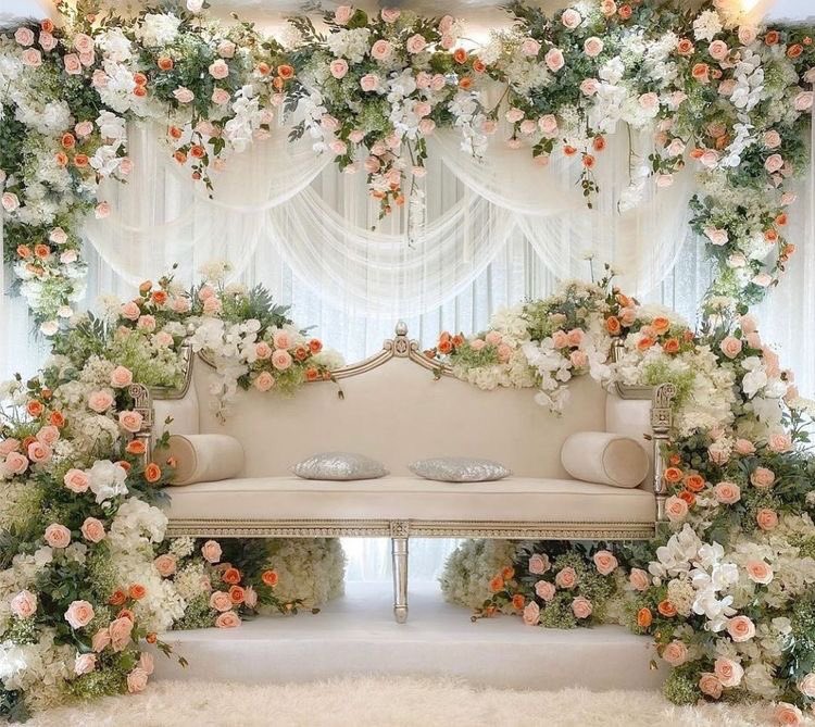 rayoffsunshinee's tweet photo. ide kado pernikahan aesthetic dan berguna buat pasangan baru🕊

- a thread- https://t.co/vXjAQQMg0J