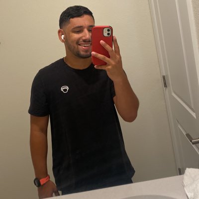 jortiz2000's tweet photo. #NewProfilePic https://t.co/VEunivUtpp