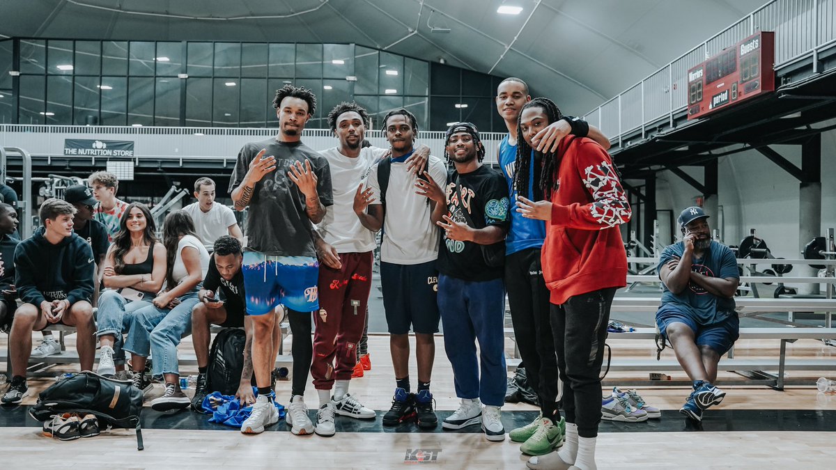 KSTLeague's tweet photo. B5 came and put on a show tonight at #KSTLeague 🤯 
📸: @Calebphotoz https://t.co/6cyMSaLmf2