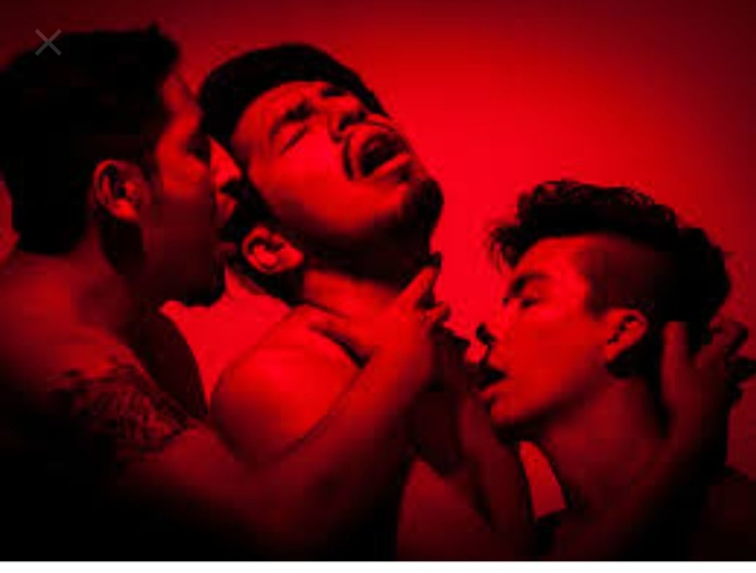 darkroomlexus's tweet photo. Regresan tus mejores noches.
Tus noches @darkroomlexus
Abierto al Publico de jueves a domingo desde las 7:00pm.
Vamos a perdernos!!!
#darkroom #bargay #machales #activodominante #activo #Mayates #boy4boy #rosaritolgbt #tijuanagay #tijuanalgbt https://t.co/RdsfAyreAB