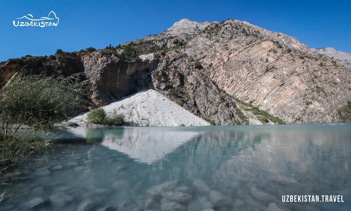 uzb_travel's tweet photo. Shakhimardan is located 55 km from Fergana. Its uniqueness lies in the fact that it is surrounded by Kyrgyz territory and is located at an altitude of 1550 meters.

#uzbekistan #uzbtravel #uzbekistantravel #traveltouzbekistan #mountain #shakhimardan #photography #photo #extreme https://t.co/jB3ClFrlUJ