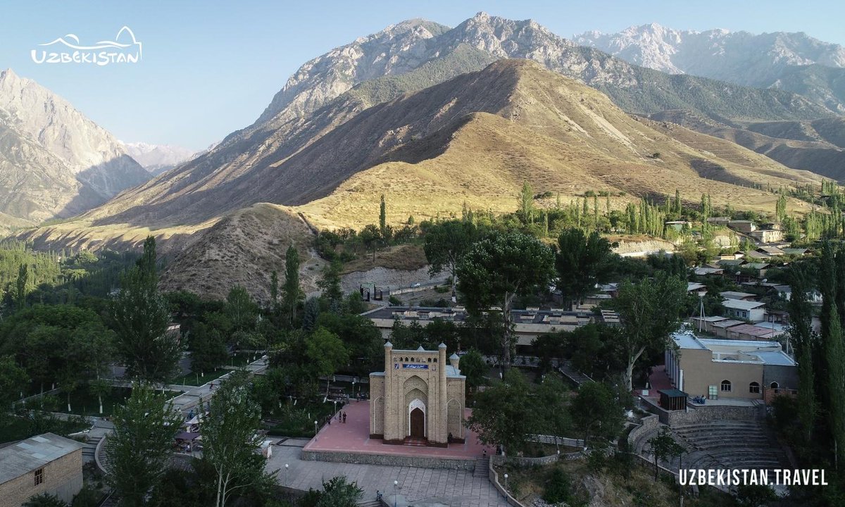 uzb_travel's tweet photo. Shakhimardan is located 55 km from Fergana. Its uniqueness lies in the fact that it is surrounded by Kyrgyz territory and is located at an altitude of 1550 meters.

#uzbekistan #uzbtravel #uzbekistantravel #traveltouzbekistan #mountain #shakhimardan #photography #photo #extreme https://t.co/jB3ClFrlUJ