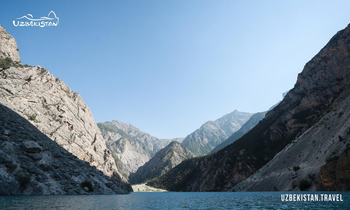 uzb_travel's tweet photo. Shakhimardan is located 55 km from Fergana. Its uniqueness lies in the fact that it is surrounded by Kyrgyz territory and is located at an altitude of 1550 meters.

#uzbekistan #uzbtravel #uzbekistantravel #traveltouzbekistan #mountain #shakhimardan #photography #photo #extreme https://t.co/jB3ClFrlUJ