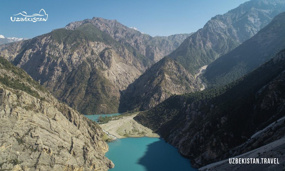 uzb_travel's tweet photo. Shakhimardan is located 55 km from Fergana. Its uniqueness lies in the fact that it is surrounded by Kyrgyz territory and is located at an altitude of 1550 meters.

#uzbekistan #uzbtravel #uzbekistantravel #traveltouzbekistan #mountain #shakhimardan #photography #photo #extreme https://t.co/jB3ClFrlUJ