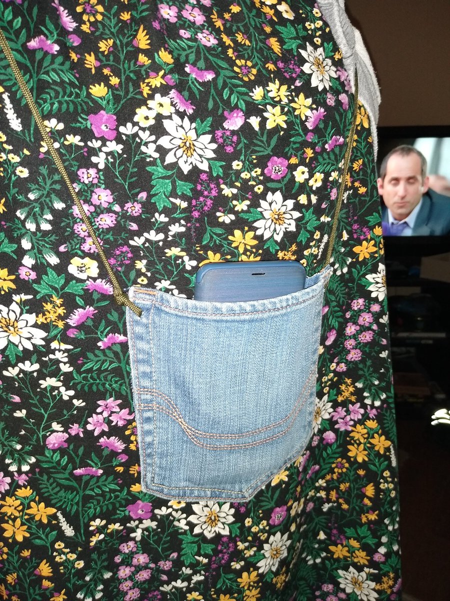 yoohootom's tweet photo. @nylabright @mareasie My fiancee was throwing out an old pair of jeans so I made her an auxiliary pocket so she could track her steps.
#pocketsforall https://t.co/jbbN3TqTbT