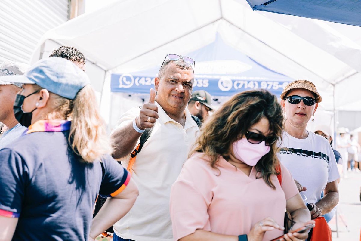 consuladohnla's tweet photo. Misión Cumplida: Más de 200 compatriotas lograron enrolarse en la Expo Hondureña USA llevada en #LA este fin de semana. #accionconsularhn #accionconsularla https://t.co/stU2ozDswA