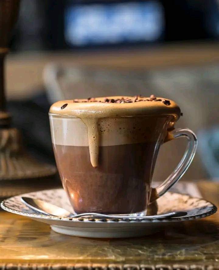 Guarapela22's tweet photo. Piénsalo tu y yo así ☕❣️ https://t.co/enHUkMajpH
