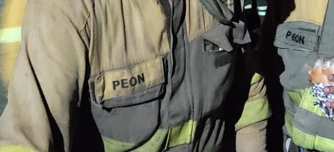 ¿VEIS LO QUE PONE?
¿LO VEIS BIEN?

Escribimos en mayúsculas igual que la <a href="/jcyl/">Junta de Castilla y León</a> escribe PEON. 
Eso es lo que somos. PEONES.
PEONES ARRIESGANDO NUESTRA VIDA. PERDIENDOLA.

<a href="/naturalezacyl/">Naturaleza Castilla y León</a> <a href="/alferma1/">Alfonso F. Mañueco</a> 

NO SOMOS BBFF. SOMOS PEONES CON CONDICIONES LABORALES DE MIERDA.