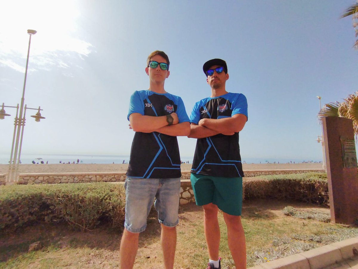 ElixirIXI's tweet image. ⚗️Os presentamos nuevo equipamiento y artículos de Elixir en colaboración con @DBKSportsES 
📢¡Ya disponibles en la web! 🔥dbksports.com/productos/sear…
#Elixir