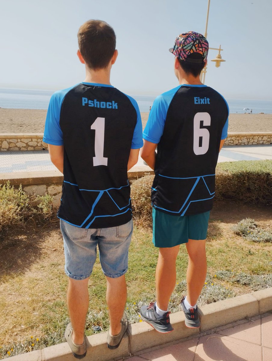 ElixirIXI's tweet image. ⚗️Os presentamos nuevo equipamiento y artículos de Elixir en colaboración con @DBKSportsES 
📢¡Ya disponibles en la web! 🔥dbksports.com/productos/sear…
#Elixir