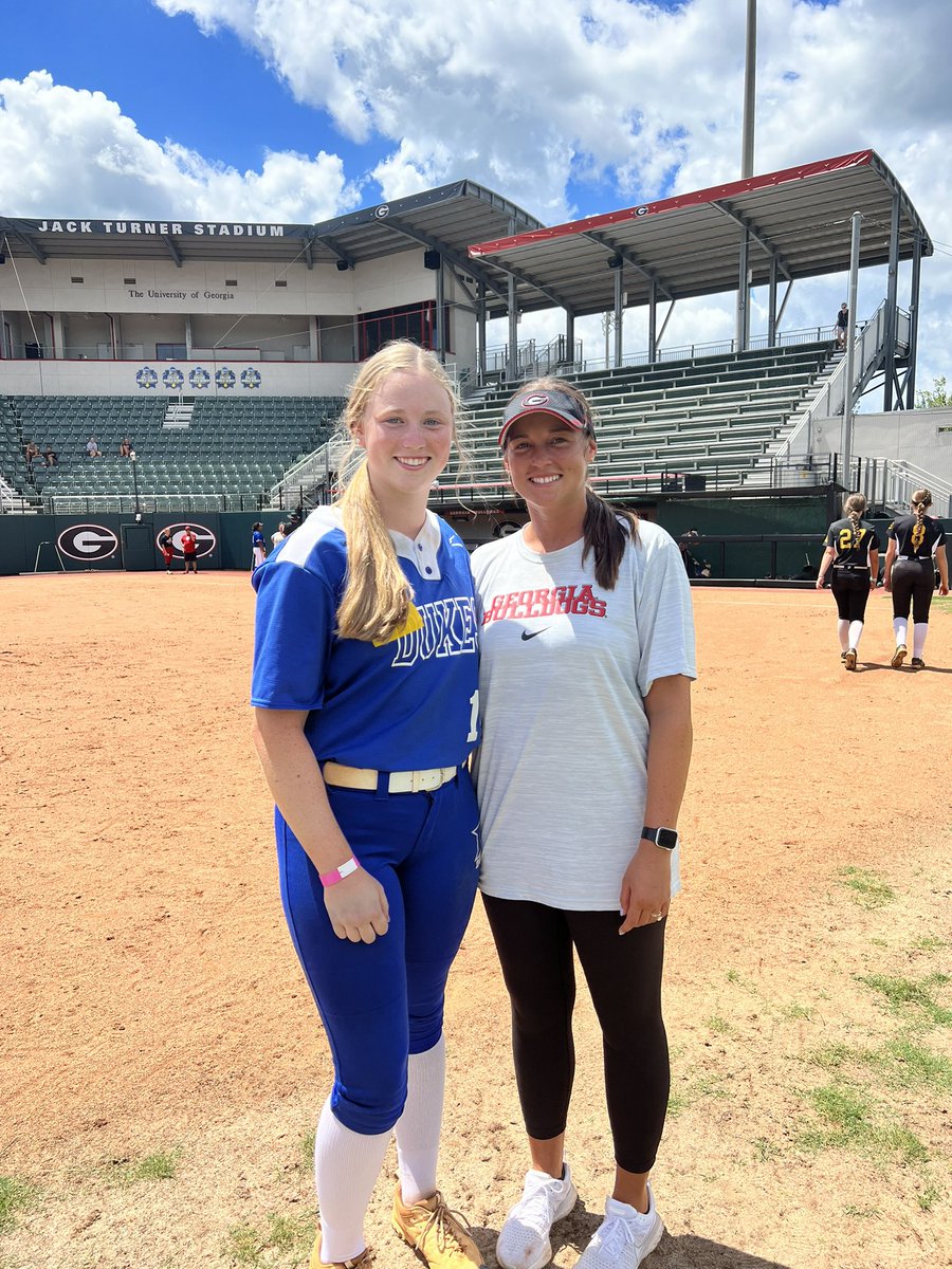 Big thank you to <a href="/UGASoftball/">Georgia Softball</a> for another great camp! So thankful to be able to work with <a href="/chelsw20/">Chelsea Wilkinson</a>, <a href="/Brandon14Carr/">Brandon Carr</a>, <a href="/UGACoachTony/">Tony Baldwin</a>, and all the other coaches and players. Hope to be back soon! Also a big thanks to <a href="/averyfielden/">Avery</a> for catching me today!